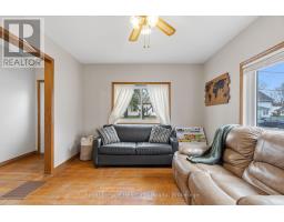 140 RATTENBURY STREET W - 7