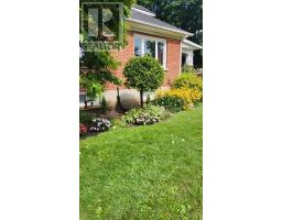 148 WELLINGTON STREET - 10