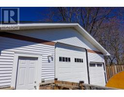 96 PATHFINDER CRESCENT - 2