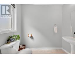 670 REID CRESCENT - 19