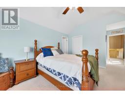 670 REID CRESCENT - 21