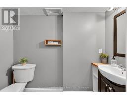 670 REID CRESCENT - 37