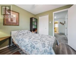 53 SHADELAND CRESCENT - 11