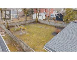 260 BINNING STREET W - 36