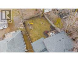 260 BINNING STREET W - 37