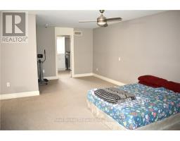 9 - 1 CHAMBERLAIN AVENUE - 17