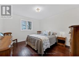 23 - 24 GRIFFITHS DRIVE - 11