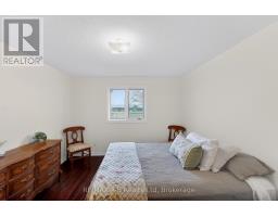 23 - 24 GRIFFITHS DRIVE - 12