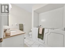 23 - 24 GRIFFITHS DRIVE - 13