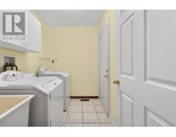 23 - 24 GRIFFITHS DRIVE - 15