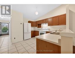 23 - 24 GRIFFITHS DRIVE - 6