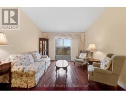 23 - 24 GRIFFITHS DRIVE - 9