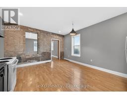 12 FLEET STREET - 12