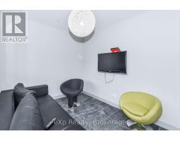 1006 - 1 VICTORIA STREET S - 29