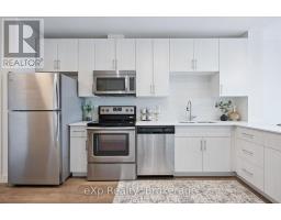 1006 - 1 VICTORIA STREET S - 9