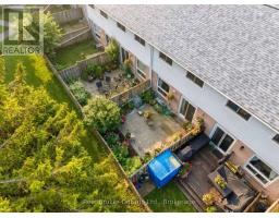 41 - 32 MOWAT BOULEVARD - 20