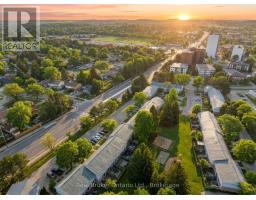 41 - 32 MOWAT BOULEVARD - 22