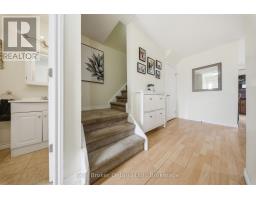 41 - 32 MOWAT BOULEVARD - 4