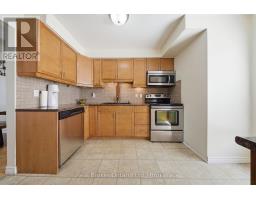 41 - 32 MOWAT BOULEVARD - 8