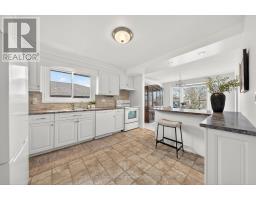 157 ORIOLE PARKWAY W - 16