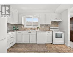 157 ORIOLE PARKWAY W - 17