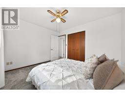 157 ORIOLE PARKWAY W - 24