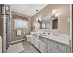 157 ORIOLE PARKWAY W - 27