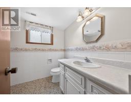 157 ORIOLE PARKWAY W - 39