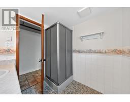 157 ORIOLE PARKWAY W - 40