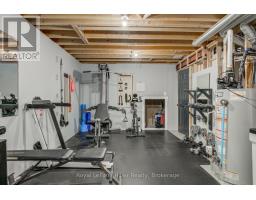 101 WINGFIELD AVENUE - 38