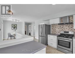 96 SIEBERT AVENUE - 16