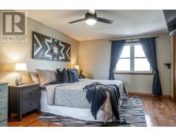 43 MCGREGOR STREET - 18