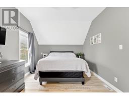 160 RICHMOND STREET - 26