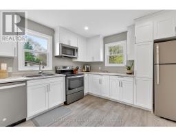 160 RICHMOND STREET - 4