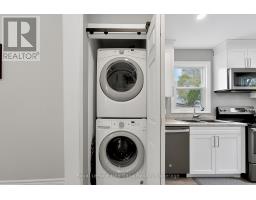 160 RICHMOND STREET - 6