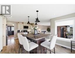 890 PERKIN CRESCENT - 12
