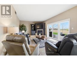 890 PERKIN CRESCENT - 14