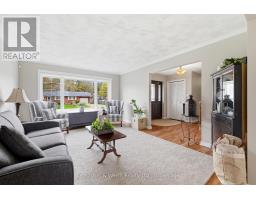 890 PERKIN CRESCENT - 21