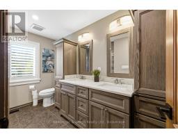890 PERKIN CRESCENT - 28