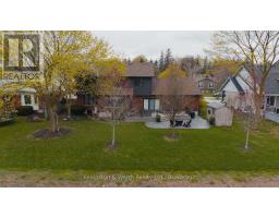 890 PERKIN CRESCENT - 45