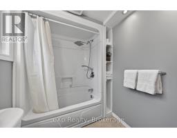 111 CONNELLY DRIVE - 25