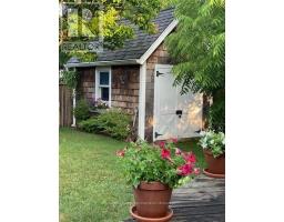 55 VANCAMP AVENUE - 41