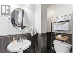 115 MAIN STREET N - 16