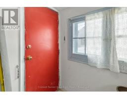 88 RICHMOND STREET N - 21