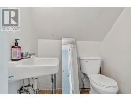 88 RICHMOND STREET N - 32