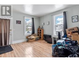 88 RICHMOND STREET N - 5