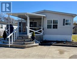 142 SANDBAGGER CRESCENT - 1