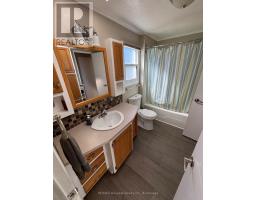 142 SANDBAGGER CRESCENT - 26