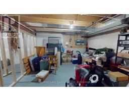 661 GLORIA STREET - 35