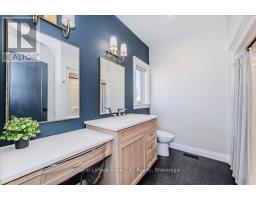 29 WINCHESTER CRESCENT - 18